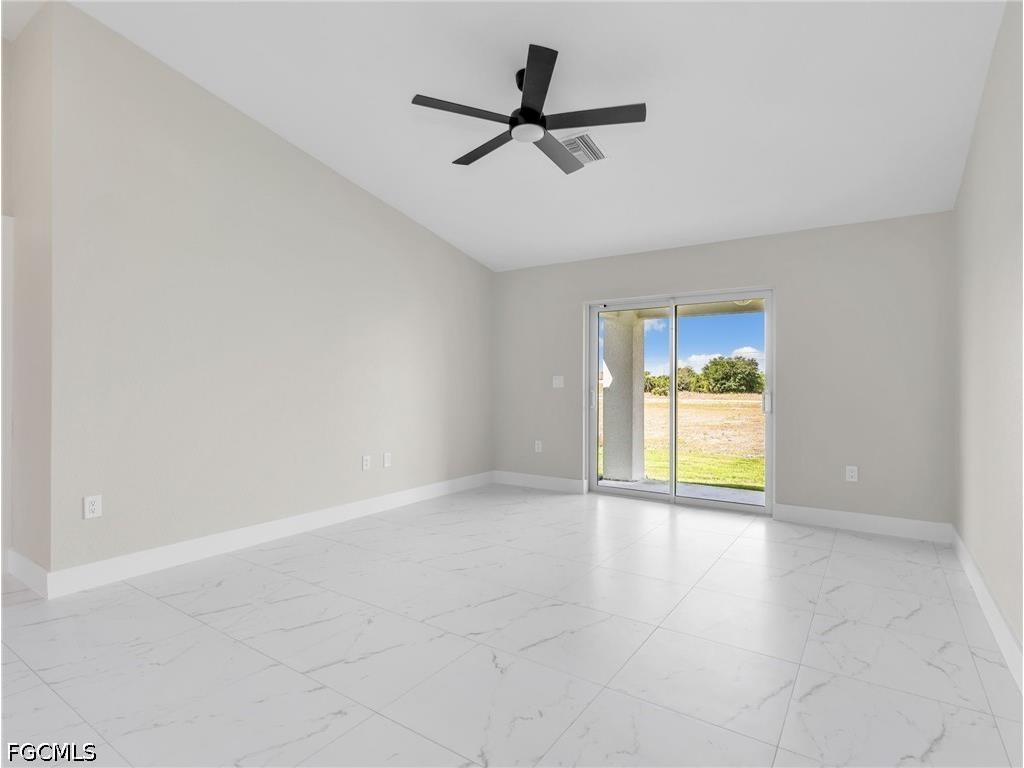 362/364 Petite Avenue Lehigh Acres FL 33974 2026024352 image12
