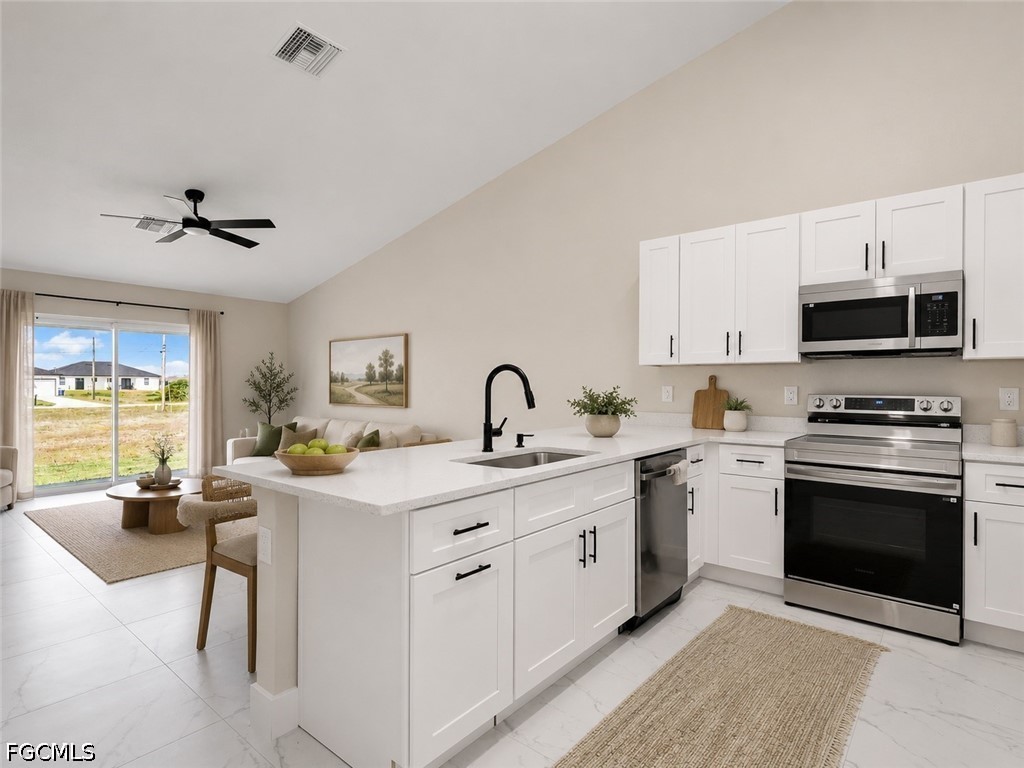 362/364 Petite Avenue Lehigh Acres FL 33974 2026024352 image5