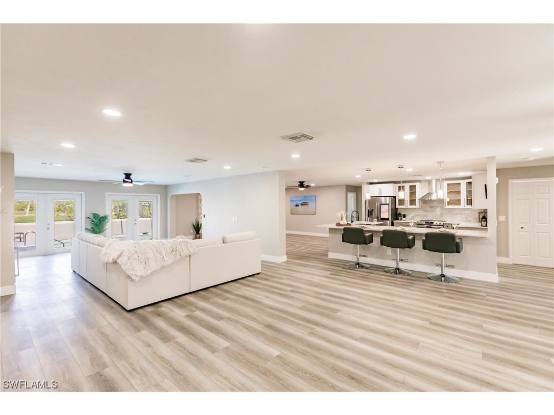 362 Pinehurst Circle Naples FL 34113 223067257 image1