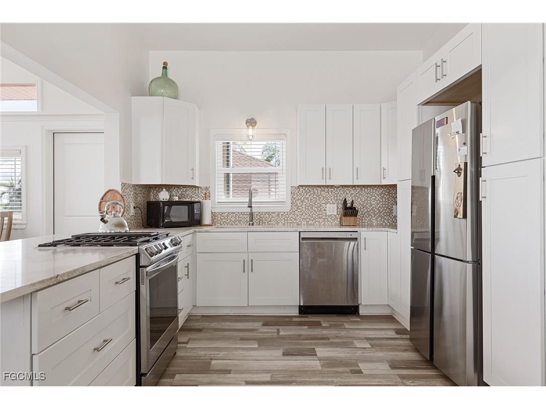 3620 Emerald Avenue Saint James City FL 33956 2025014310 image16