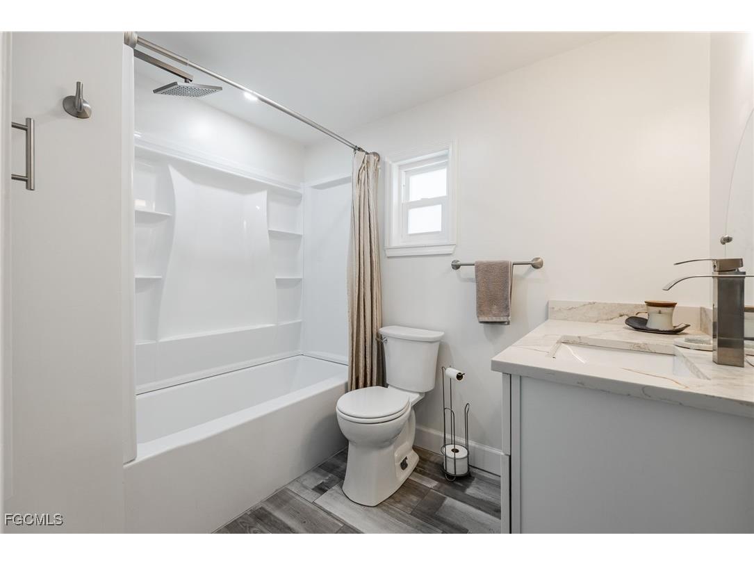 3620 Emerald Avenue Saint James City FL 33956 2025014310 image24