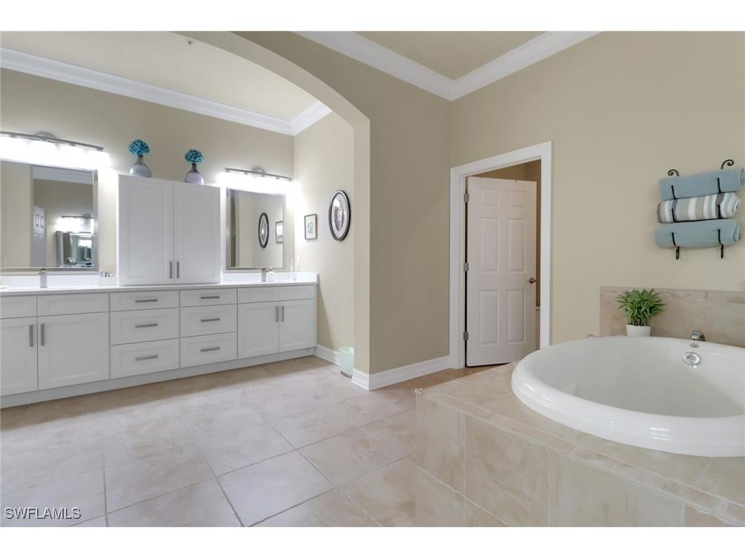 3620 Lansing Loop #202 Estero FL 33928 225069697 image17