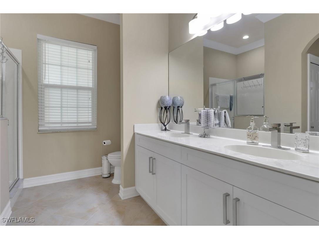 3620 Lansing Loop #202 Estero FL 33928 225069697 image21