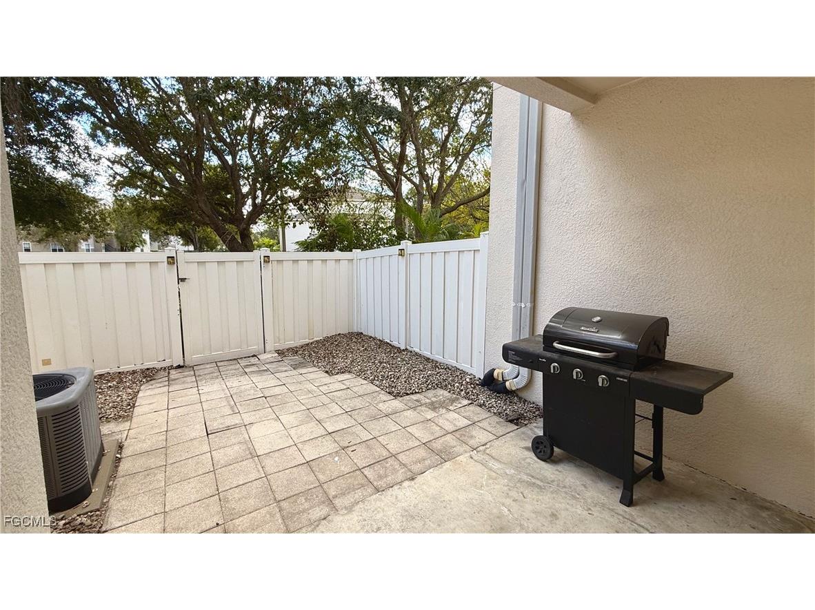 3620 Pine Oak Circle #105 Fort Myers FL 33916 2026001562 image8