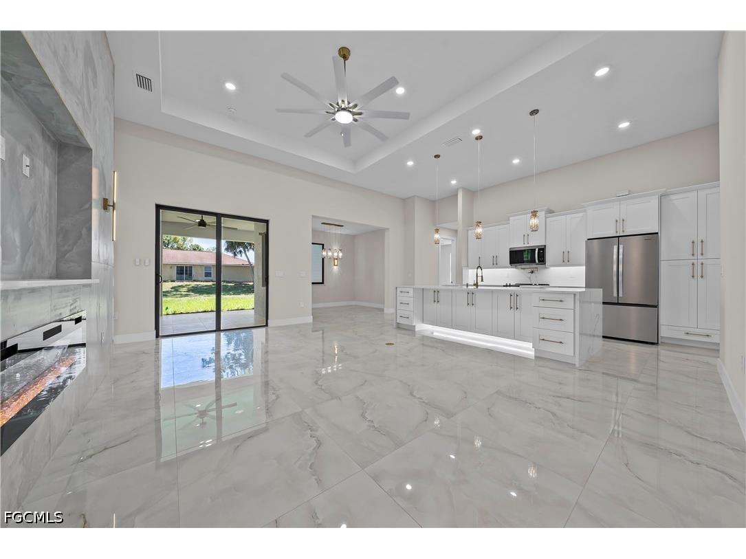 3621 4th Street W Lehigh Acres FL 33971 2026021417 image2