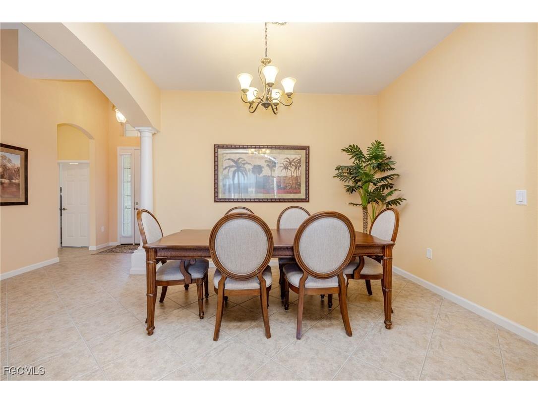 3621 Lakeview Isle Court Fort Myers FL 33905 2025017821 image15