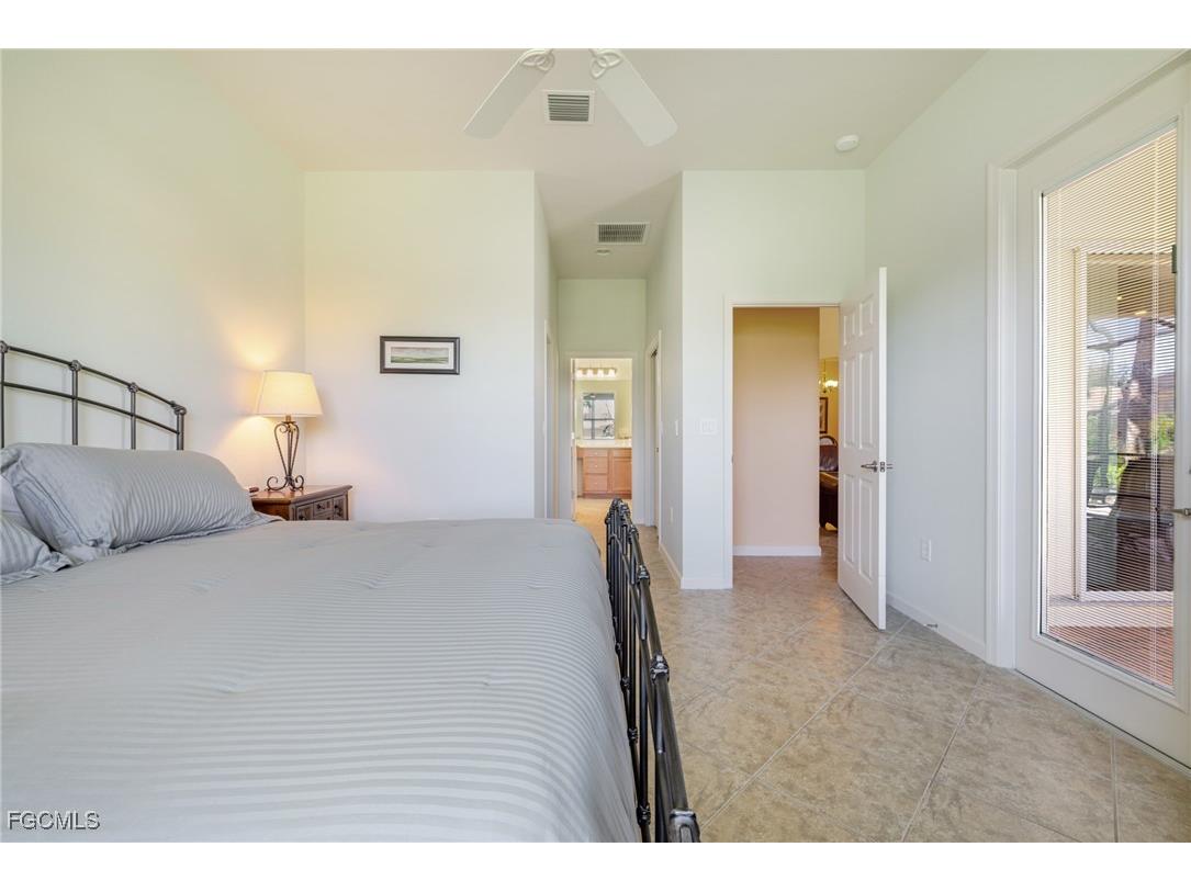 3621 Lakeview Isle Court Fort Myers FL 33905 2025017821 image21