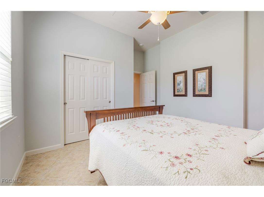 3621 Lakeview Isle Court Fort Myers FL 33905 2025017821 image32