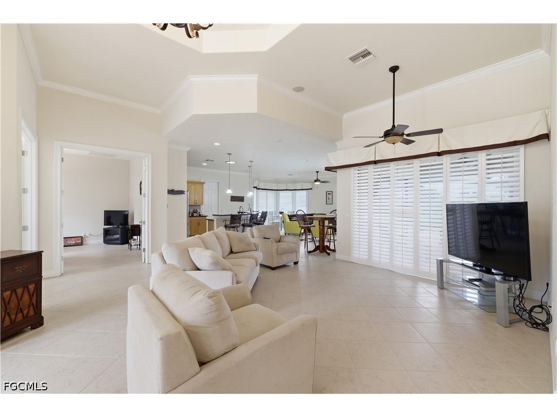 3622 Oasis Boulevard Cape Coral FL 33914 2026025911 image11