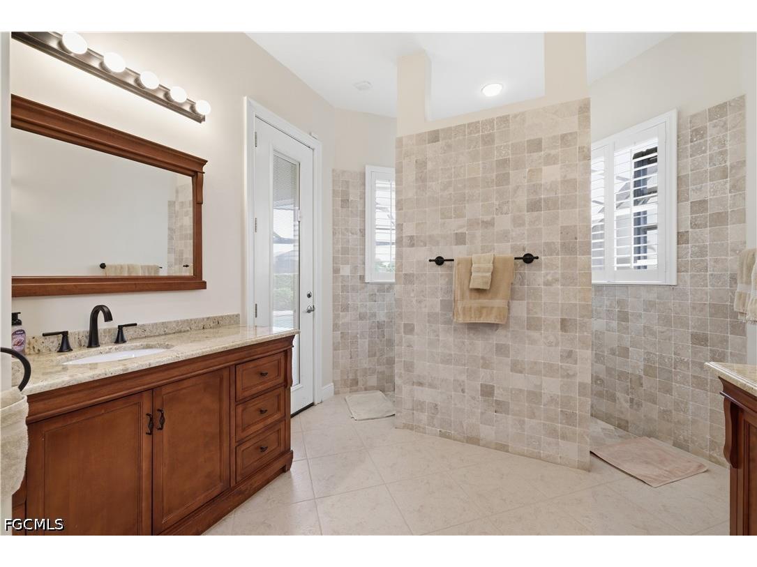 3622 Oasis Boulevard Cape Coral FL 33914 2026025911 image35