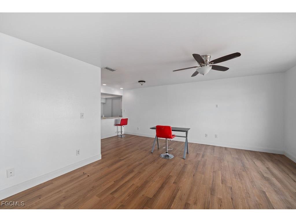 3623/3625 SE 9th Place Cape Coral FL 33904 2025008697 image1