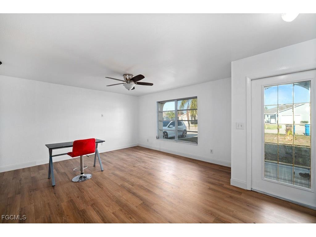 3623/3625 SE 9th Place Cape Coral FL 33904 2025008697 image2