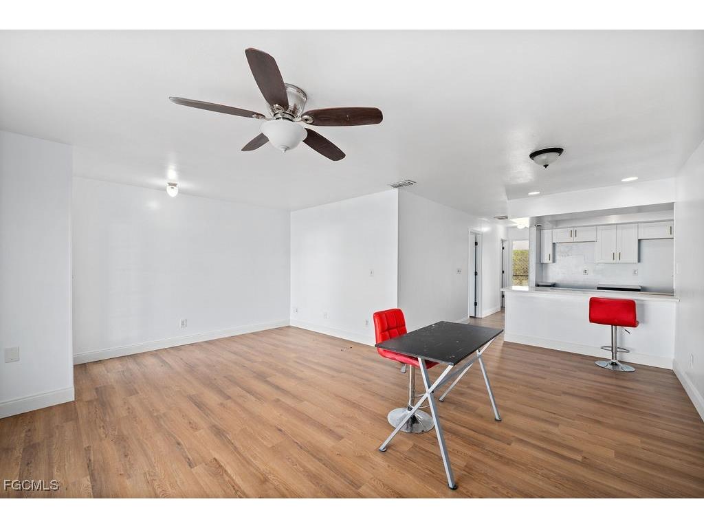 3623/3625 SE 9th Place Cape Coral FL 33904 2025008697 image4