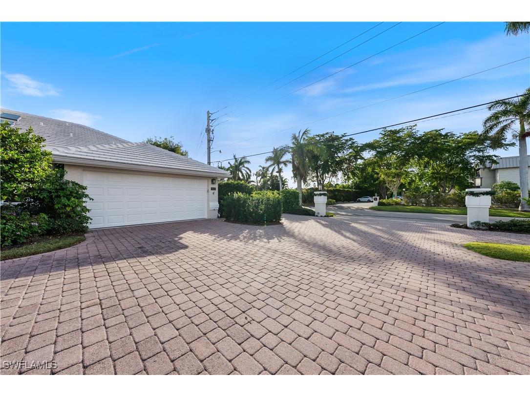 3624 Belair Lane #13 Naples FL 34103 225081105 image34