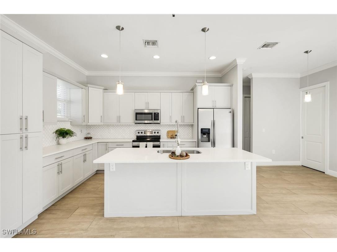 3625 26th Avenue SE Naples FL 34117 226000159 image4