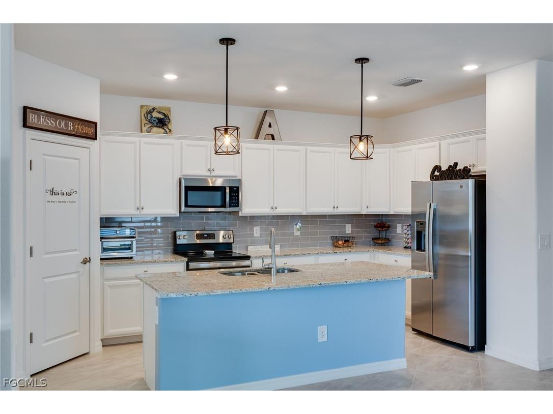 3625 Passion Vine Drive Alva FL 33920 2026005315 image6
