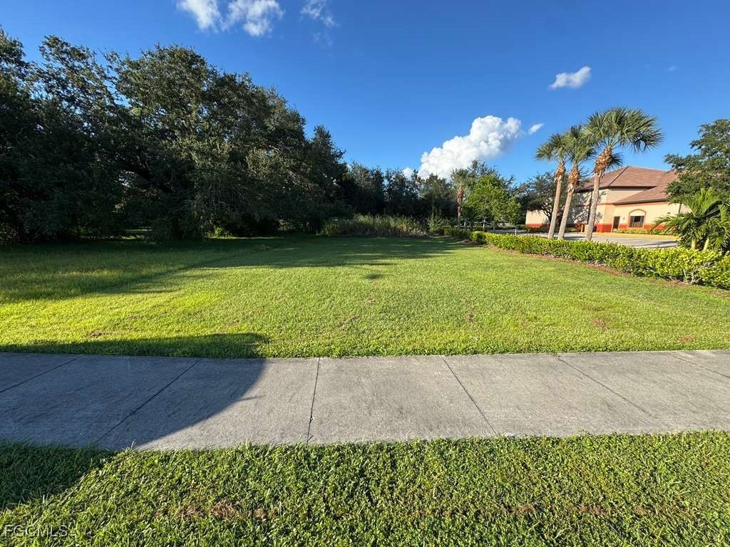 3627 Michigan Avenue Fort Myers FL 33916 2025016274 image2