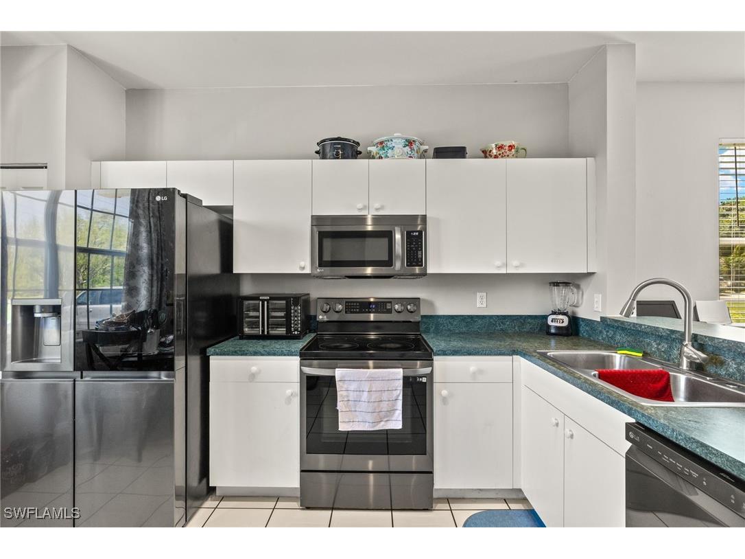 3627 Pine Oak Circle #101 Fort Myers FL 33916 225029007 image7