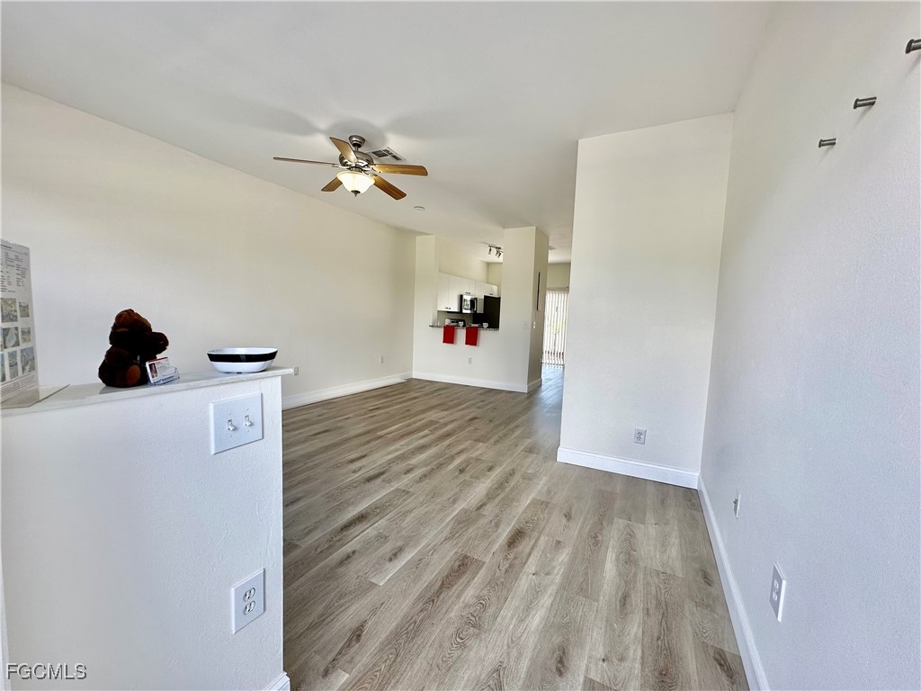 3627 Pine Oak Circle #102 Fort Myers FL 33916 2025009153 image11