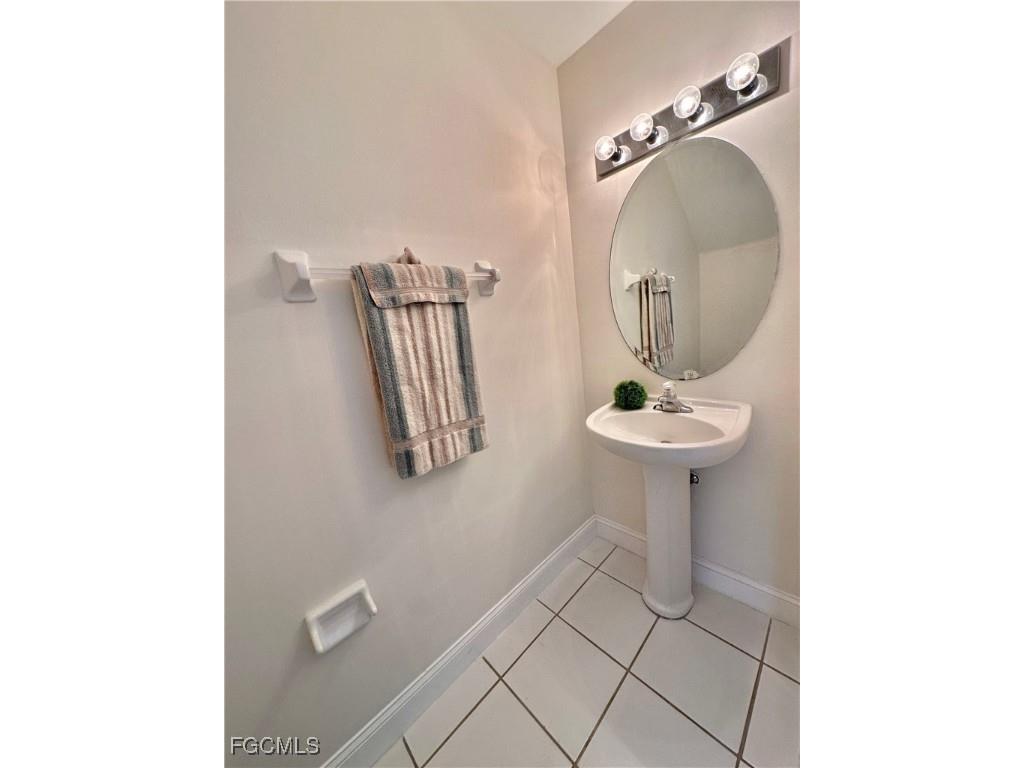 3627 Pine Oak Circle #102 Fort Myers FL 33916 2025009153 image12