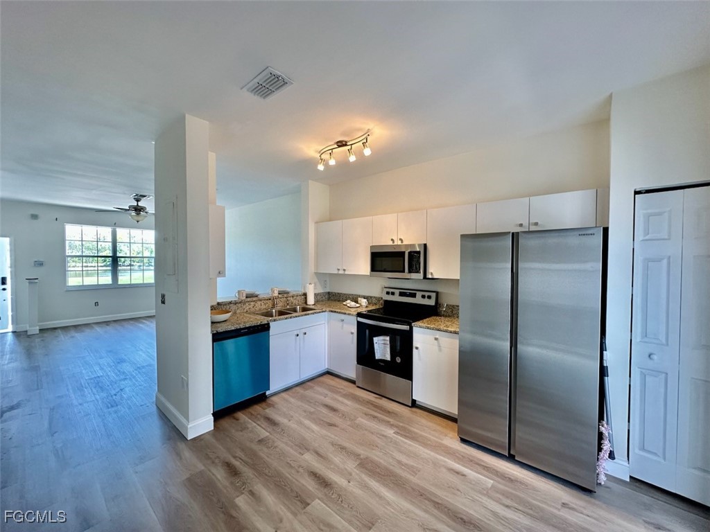 3627 Pine Oak Circle #102 Fort Myers FL 33916 2025009153 image16