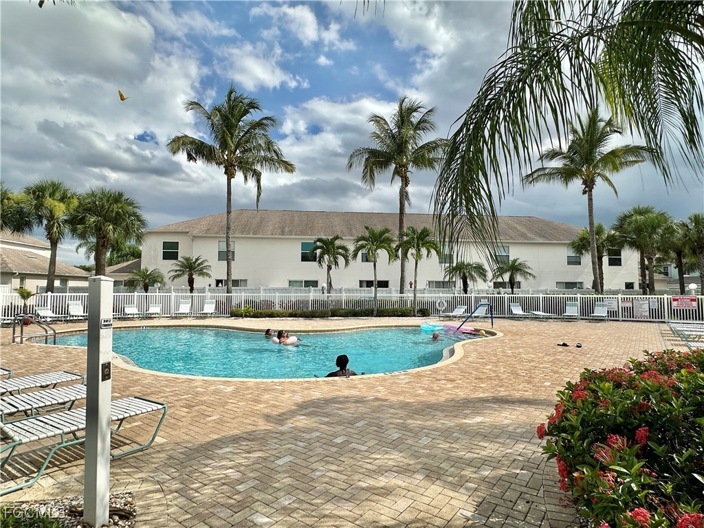 3627 Pine Oak Circle #102 Fort Myers FL 33916 2025009153 image41