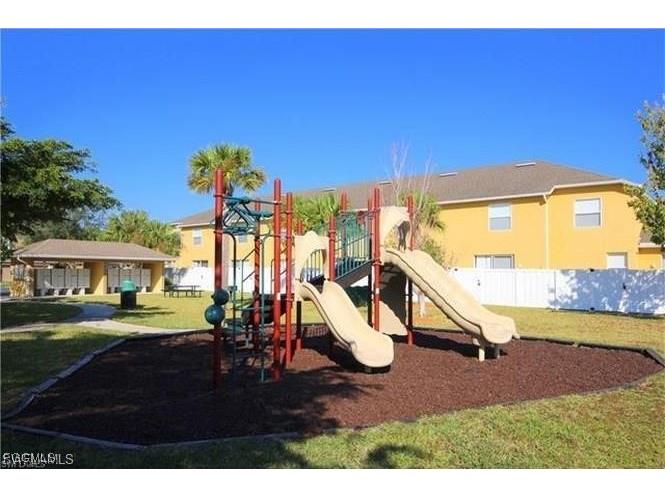 3627 Pine Oak Circle #102 Fort Myers FL 33916 2025009153 image47