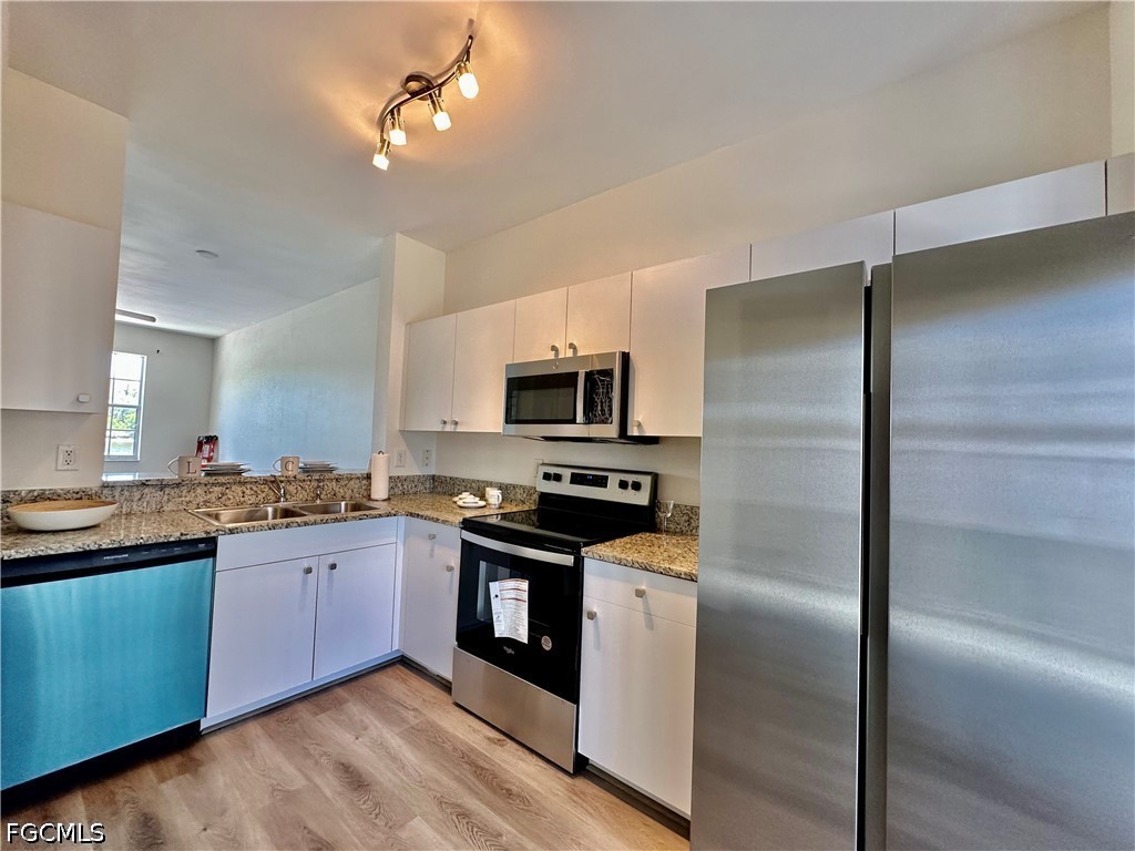 3627 Pine Oak Circle #102 Fort Myers FL 33916 2026019820 image13