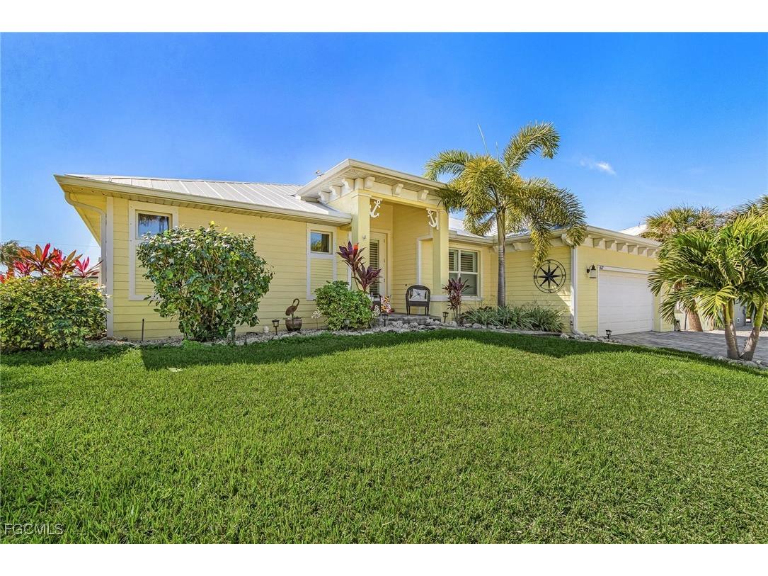 3627 Schooner Lane Saint James City FL 33956 2026003512 image1