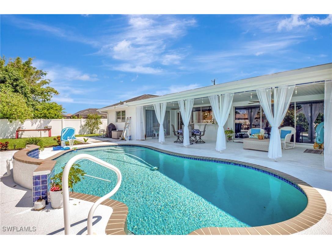 3628 SE 8th Place Cape Coral FL 33904 224073608 image1