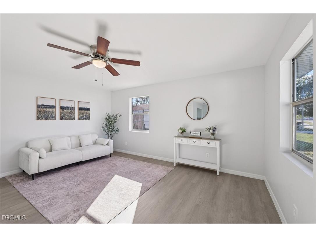3628 Suntrust Drive Fort Myers FL 33916 2026001732 image2