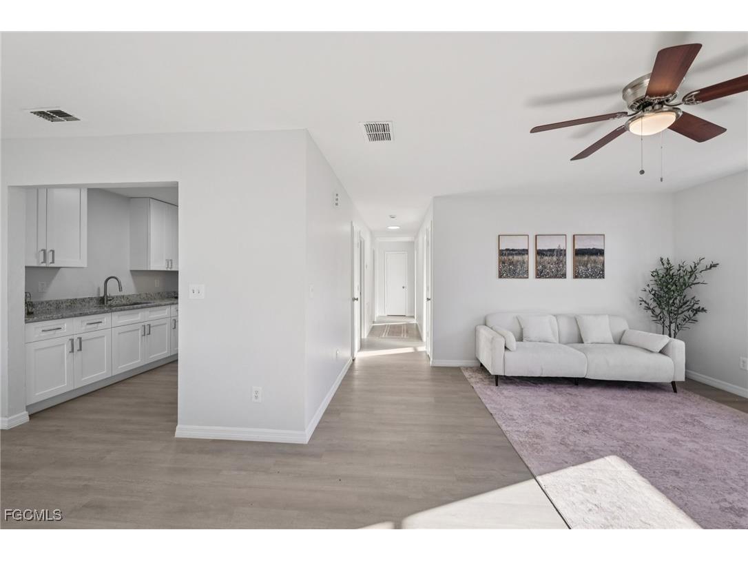 3628 Suntrust Drive Fort Myers FL 33916 2026001732 image6