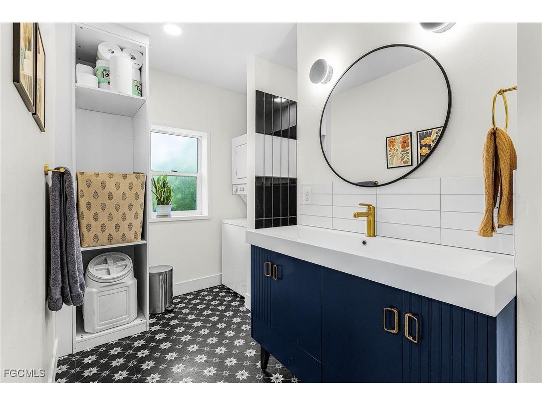 3628 Tropical Point Drive Saint James City FL 33956 2025020053 image11