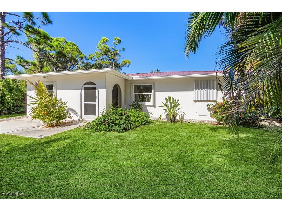 3628 Tropical Point Drive Saint James City FL 33956 2025020053 image2