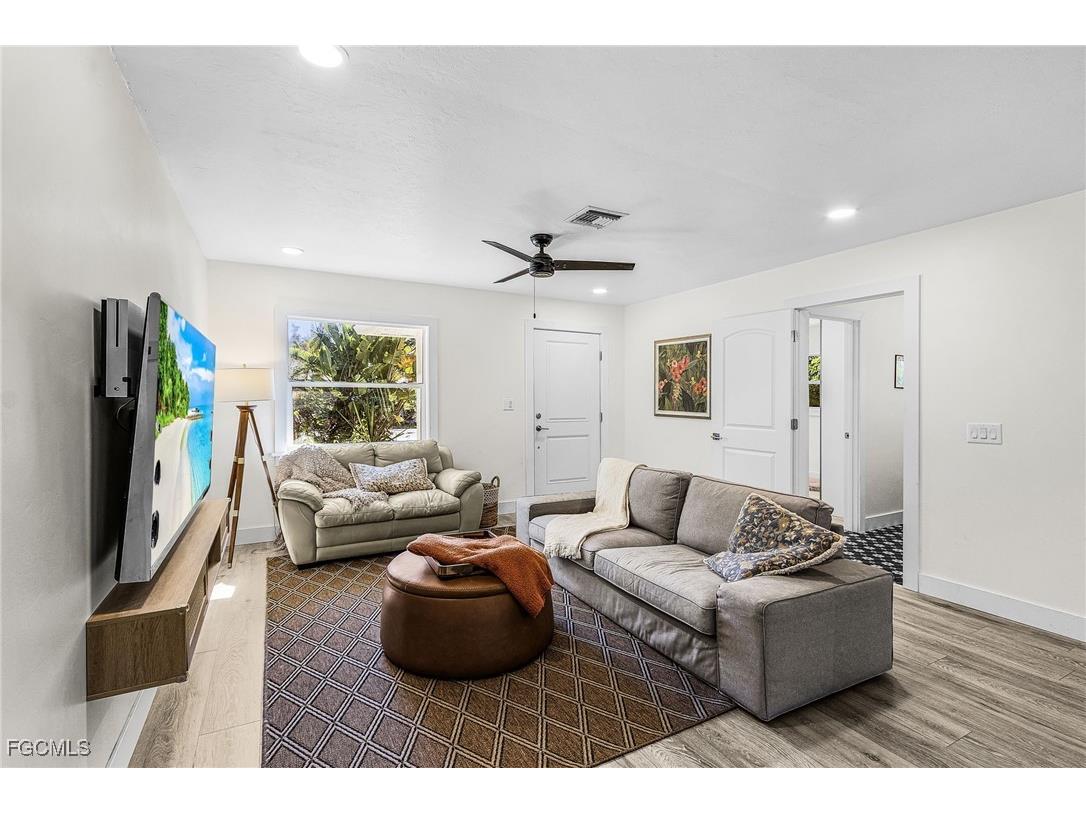 3628 Tropical Point Drive Saint James City FL 33956 2025020053 image7