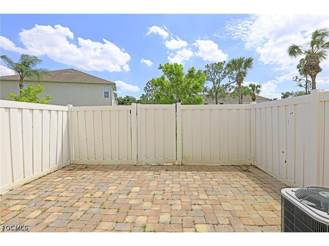 3629 Pine Oak Circle #102 Fort Myers FL 33916 2026018777 image21