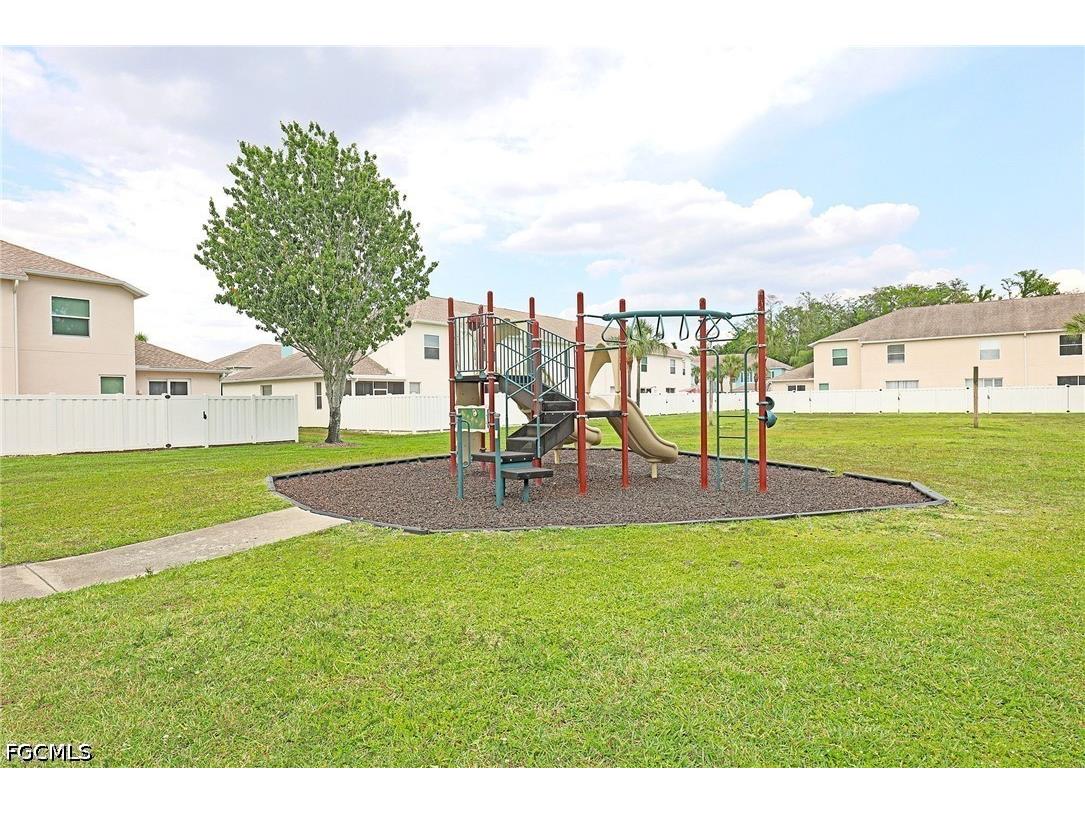 3629 Pine Oak Circle #102 Fort Myers FL 33916 2026018777 image27