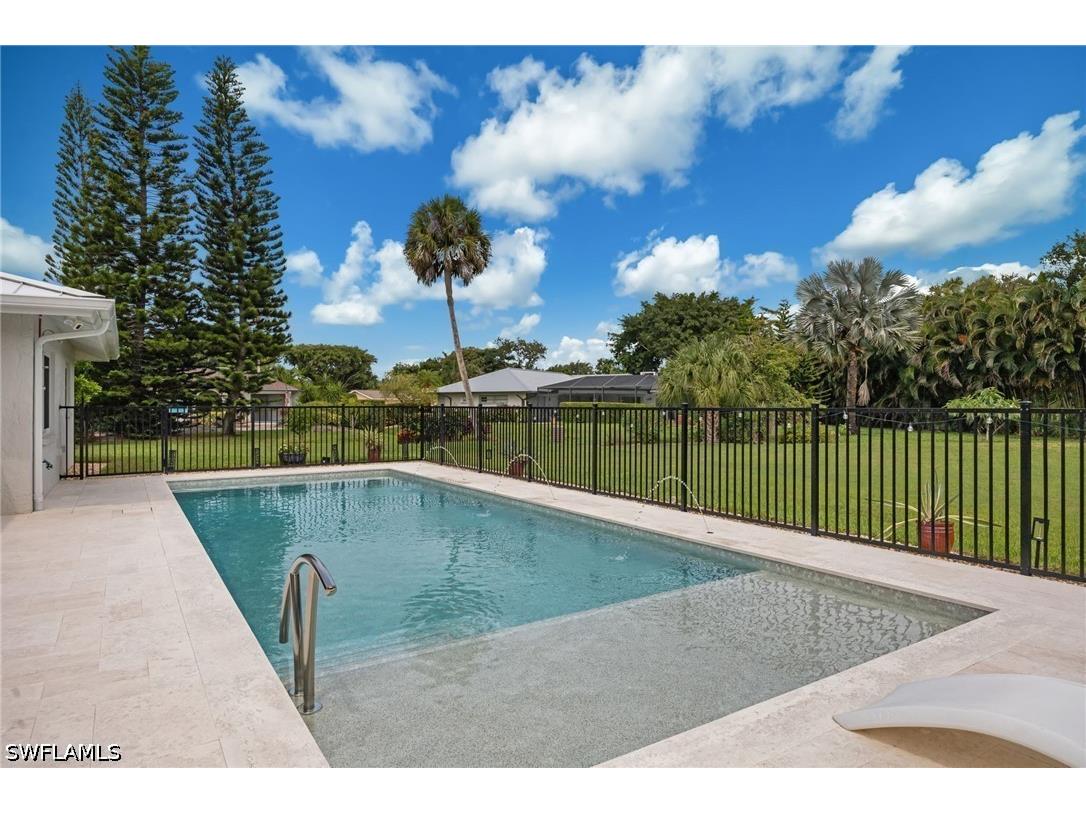 363 Juli Fe Drive Naples FL 34110 226021834 image22