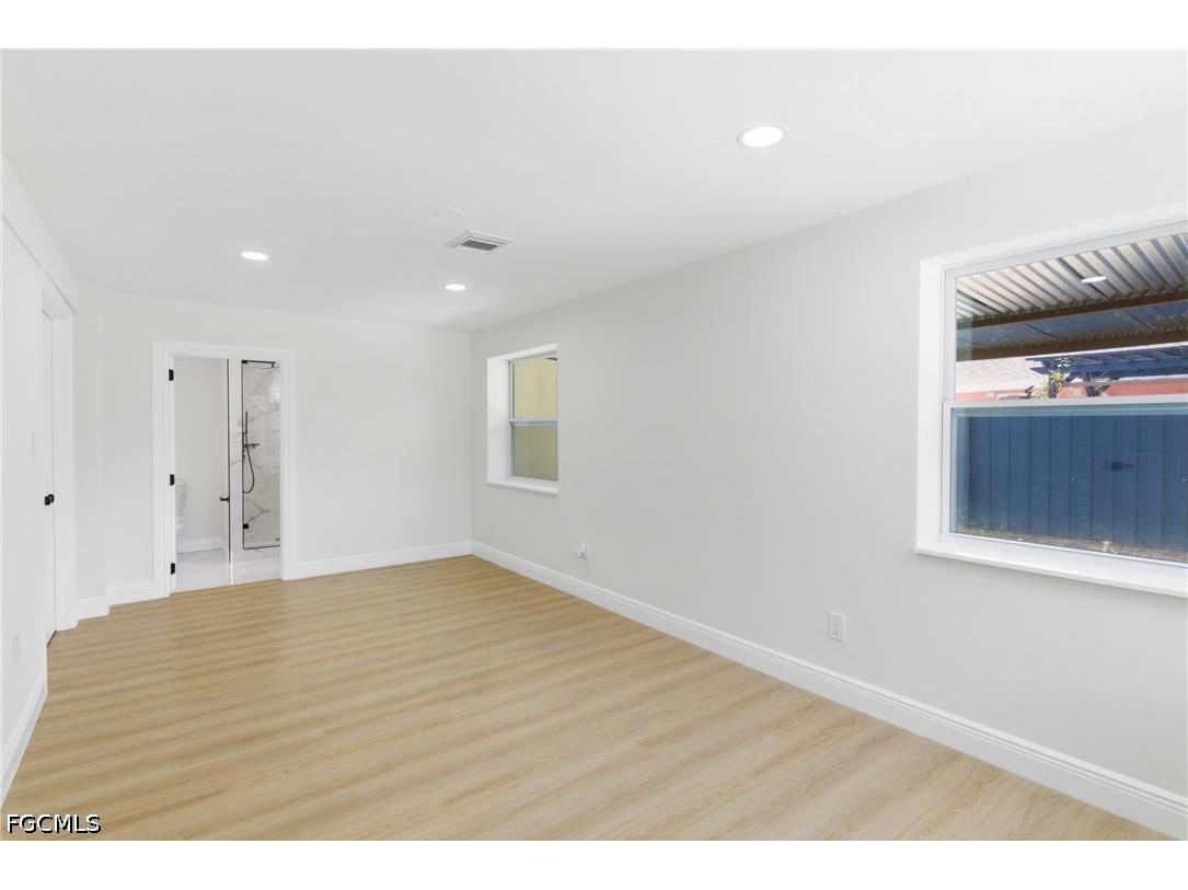 363 New York Drive Fort Myers FL 33905 2026016519 image15