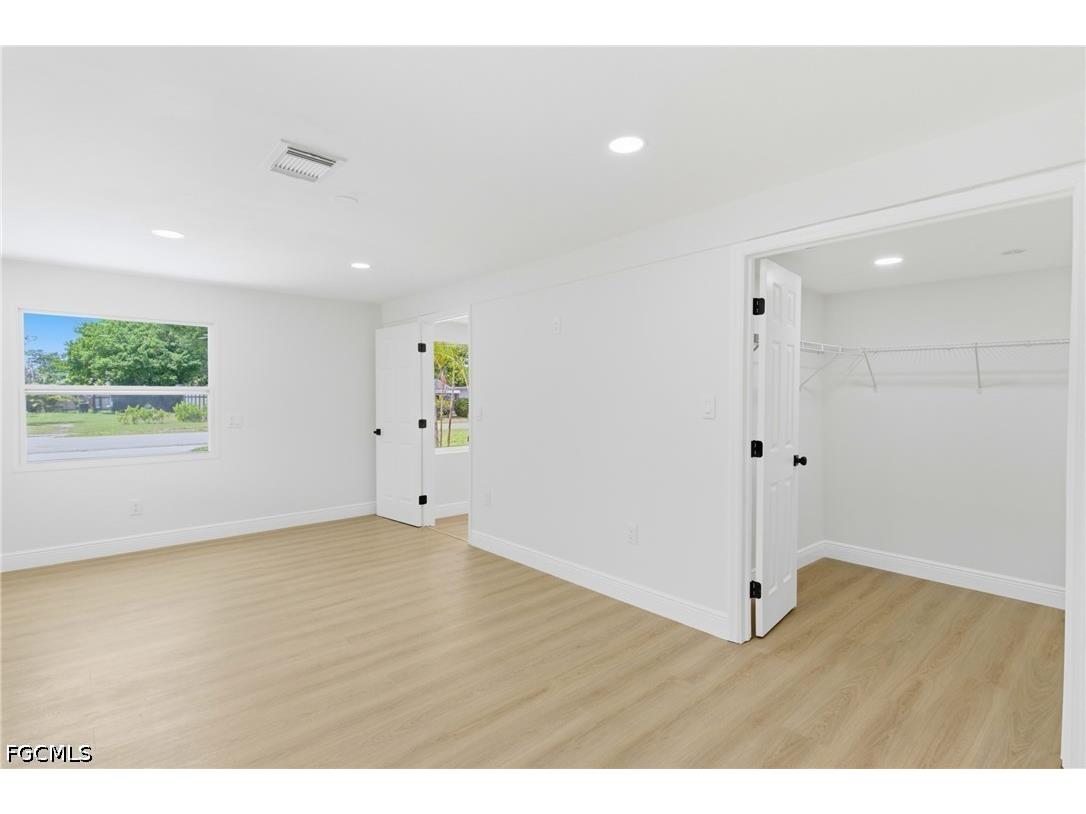363 New York Drive Fort Myers FL 33905 2026016519 image17