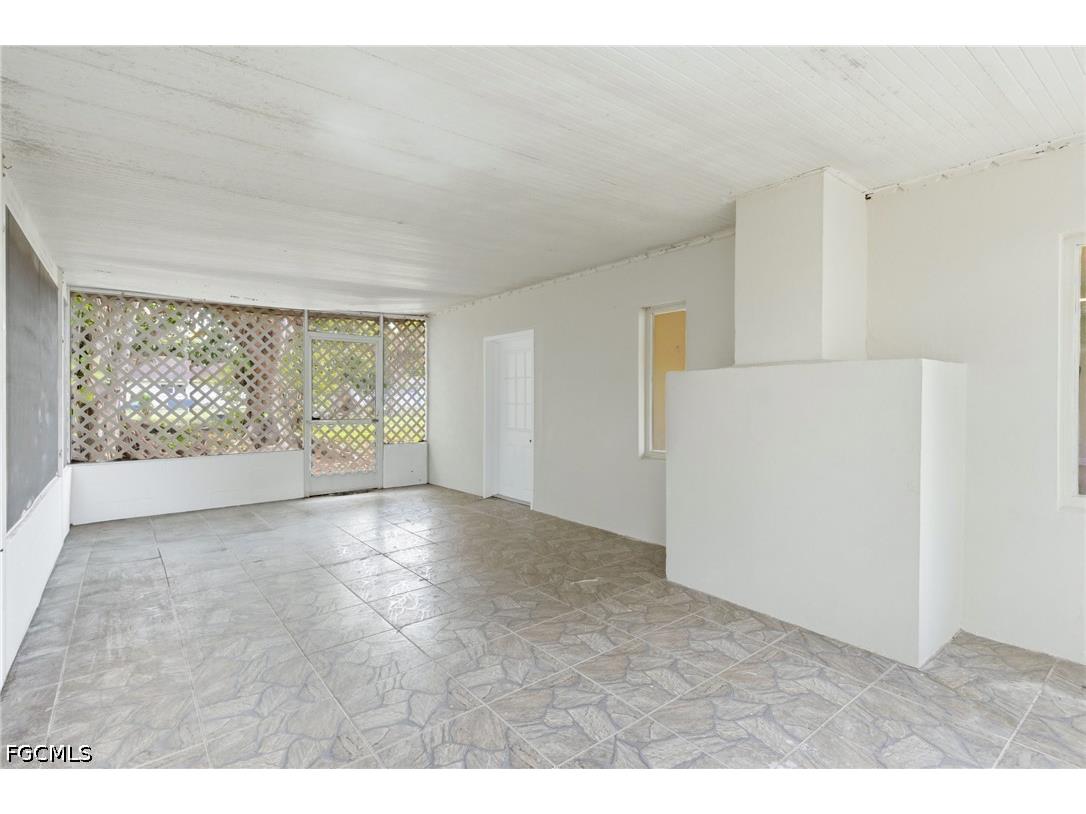 363 New York Drive Fort Myers FL 33905 2026016519 image28