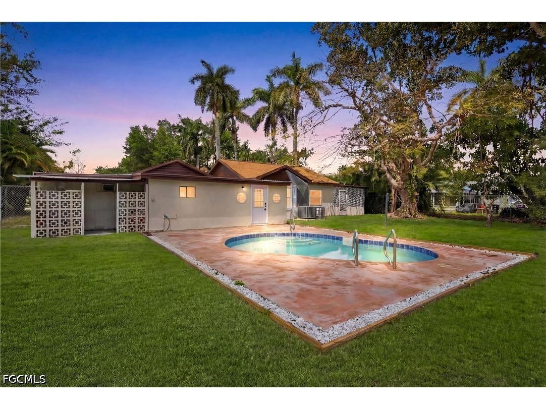 363 New York Drive Fort Myers FL 33905 2026016519 image4