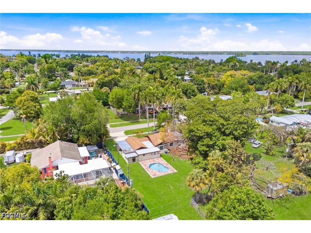 363 New York Drive Fort Myers FL 33905 2026016519 image5