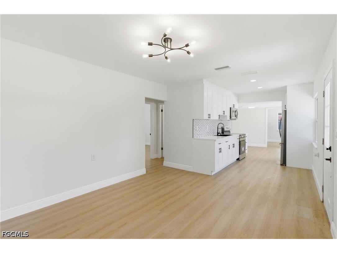 363 New York Drive Fort Myers FL 33905 2026016519 image7