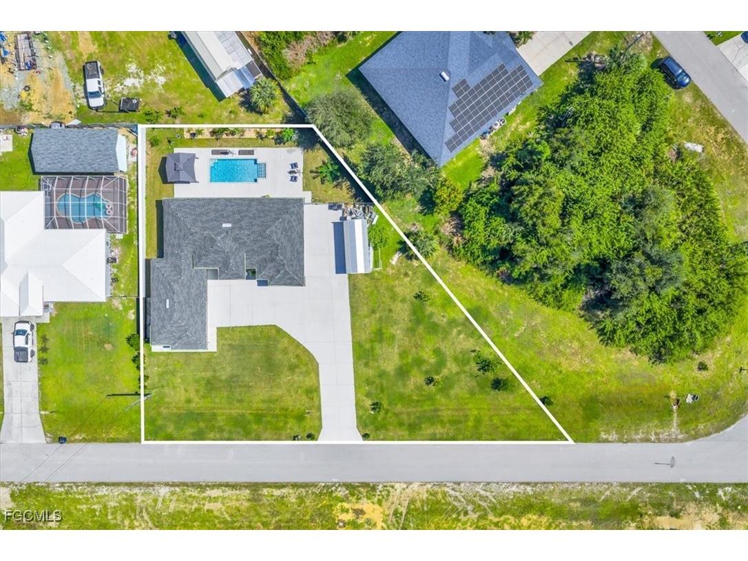 363 Paisley Avenue Lehigh Acres FL 33974 2025015814 image3