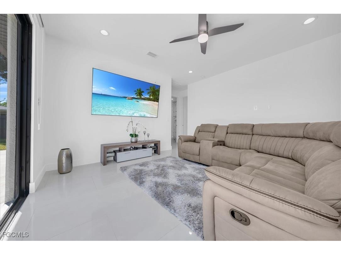 363 Paisley Avenue Lehigh Acres FL 33974 2025015814 image32