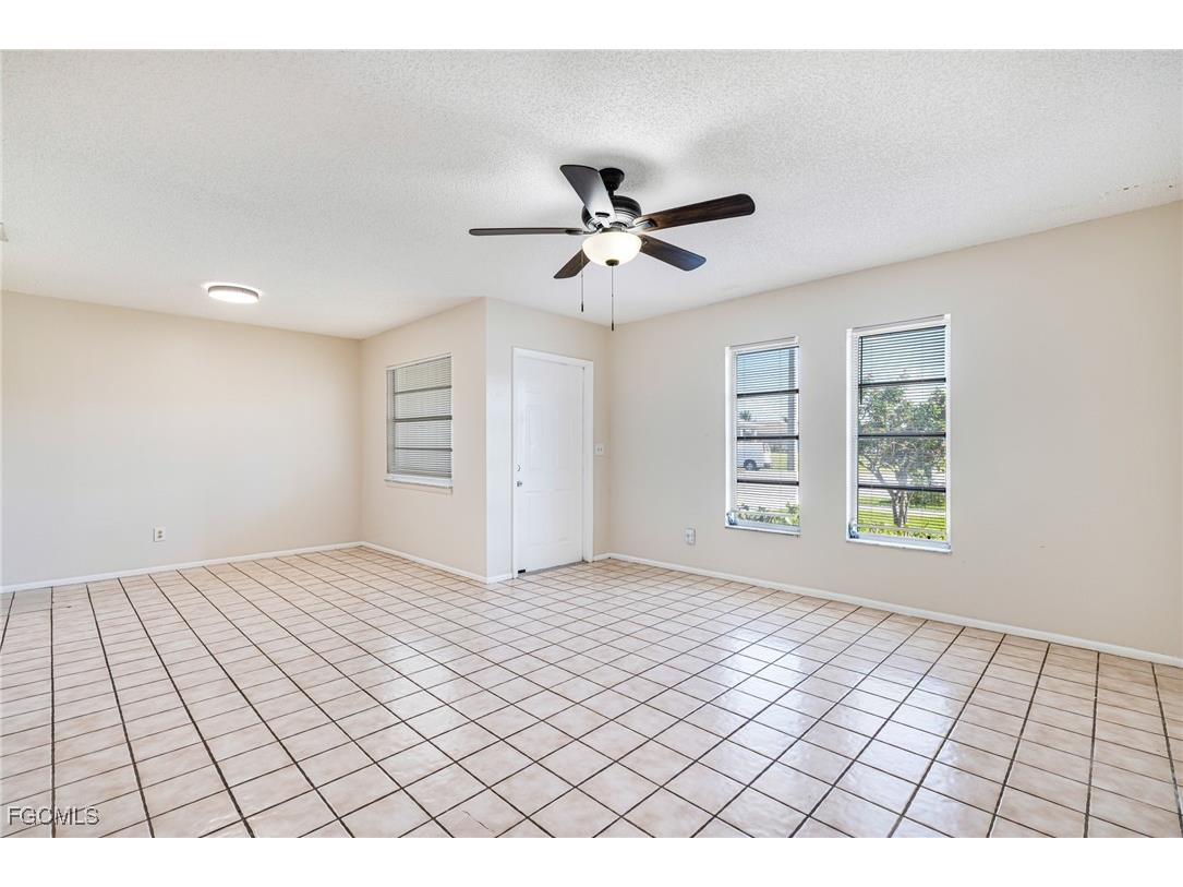 3630 Agualinda Boulevard Cape Coral FL 33914 2025021829 image2