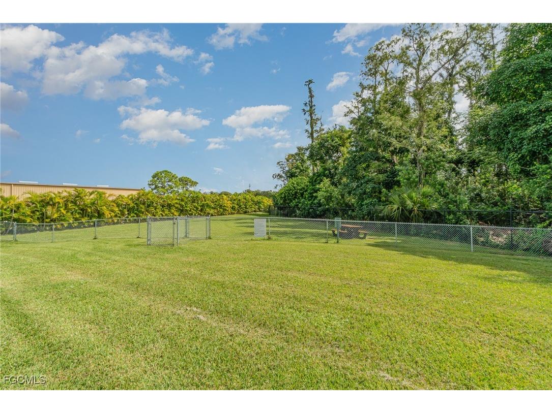 3630 Pine Oak Circle #105 Fort Myers FL 33916 2025019969 image30