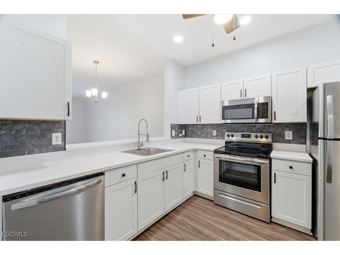 3630 Pine Oak Circle #105 Fort Myers FL 33916 2025019969 image8