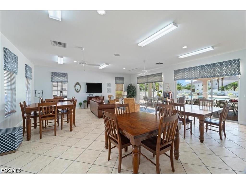 3630 Pine Oak Circle #105 Fort Myers FL 33916 2026018599 image34